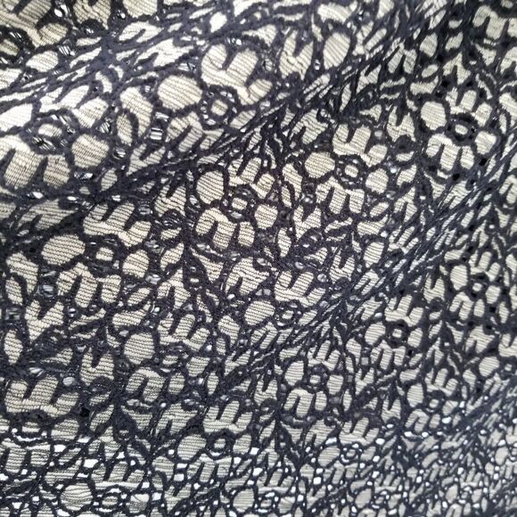 LUSH Lace Dress with Black Lining. Size S. - Picture 5 of 6
